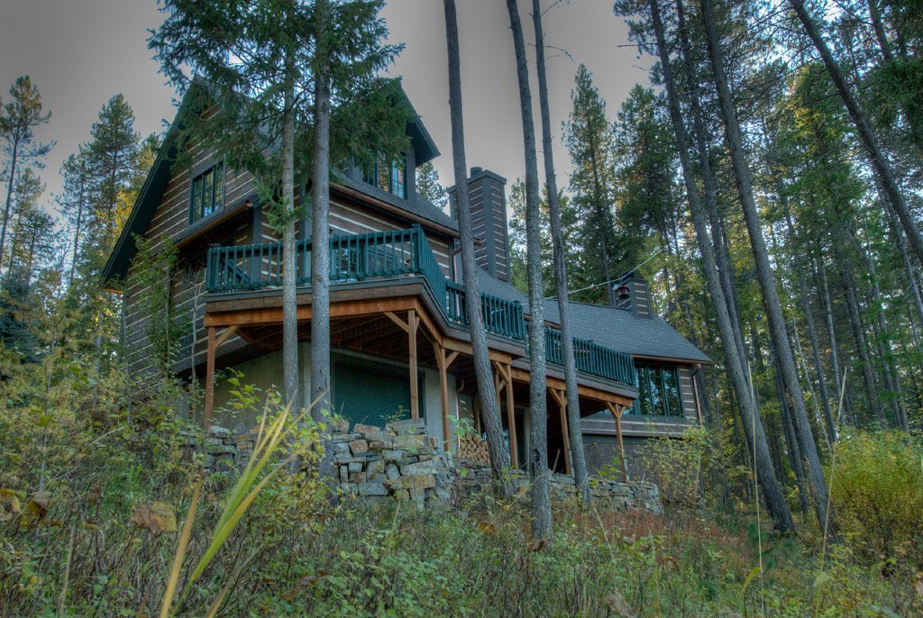 Half Moon Cabin03.jpg